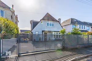 Photo 11- click for photo gallery